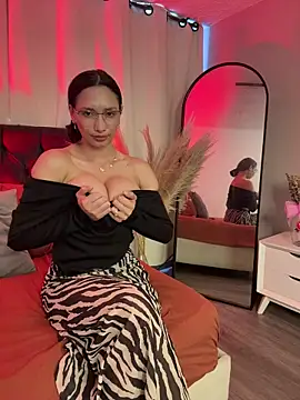 evangelineroos – live chatrum