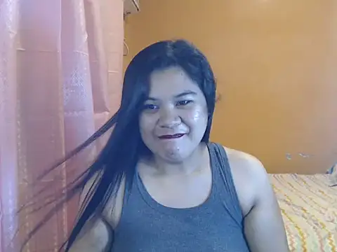 ห้องแชทสดของ ur_hotsexymaria