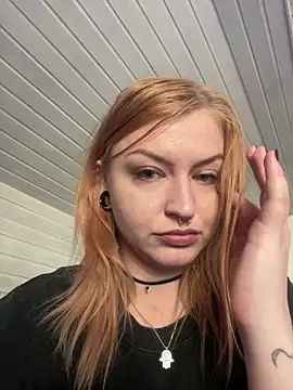 CherryyCheeks' Live Chat Room