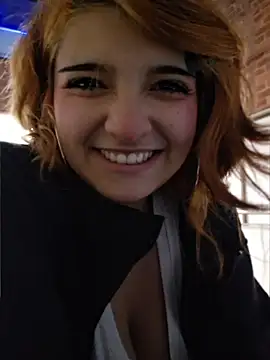 Sala de chat ao vivo de Midnight_teaseee