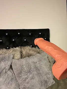 Chat soba uživo modela Val12777
