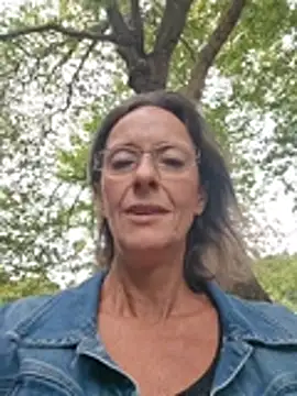 Sacha_Scorp élő chatszobája