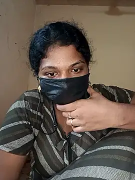 tamilsaisree Adlı Modelin Canlı Sohbet Odası