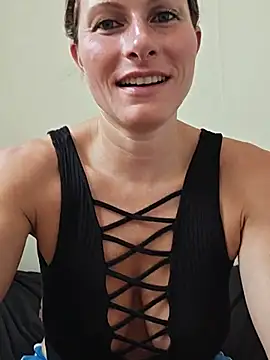 AD_X_'s Live Chat Room