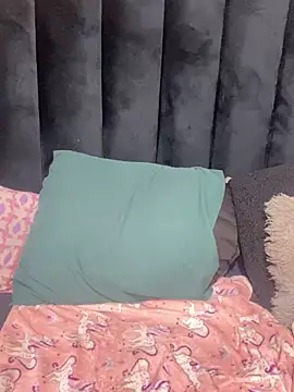 Pokój czatu na żywo – THICKBARBIE32