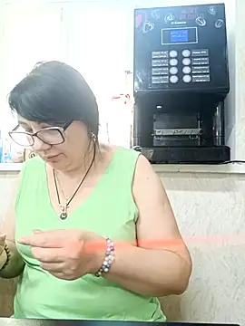 Živá chatovací místnost MariSwan222