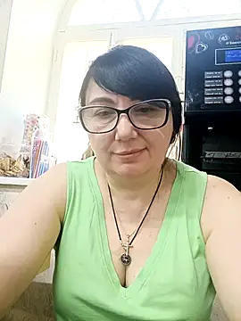 غرفة دردشة MariSwan222 المباشرة