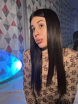 غرفة دردشة Lira_Fayeee المباشرة