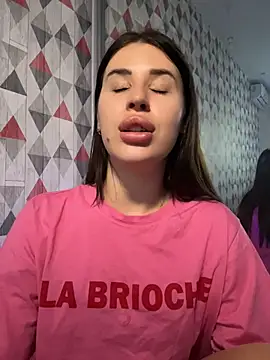 Sala de chat ao vivo de Lira_Fayeee