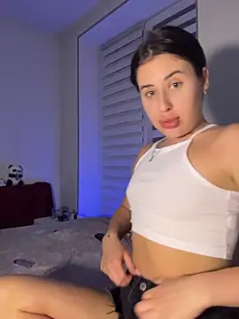 Pokój czatu na żywo – Lira_Fayeee