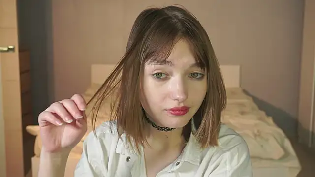 Leyla_crsh's Live Chat Room