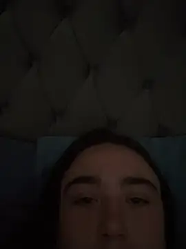 Онлайн чат MillieB