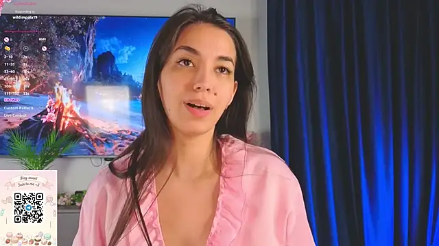EmmyNoel Adlı Modelin Canlı Sohbet Odası