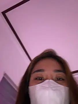 Sophia69-sweet's Live Chat Room