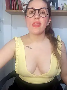חדר צ'אט בשידור חי של SofiEsteves