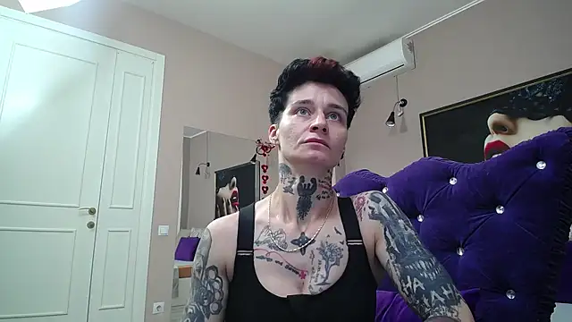 KennyXSX Adlı Modelin Canlı Sohbet Odası