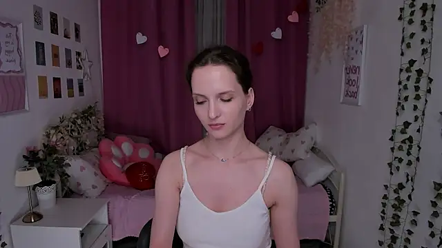 Pokój czatu na żywo – Ariadna_Shy
