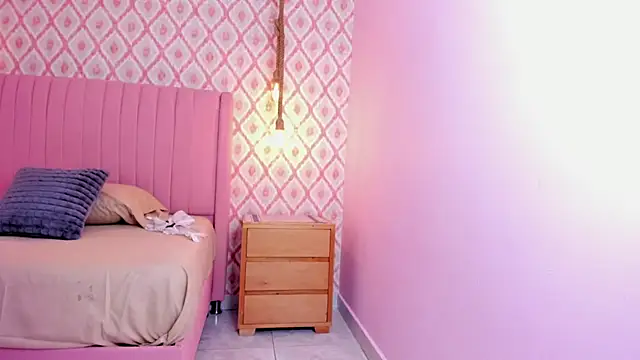 clarise_hall3 Live Chatraum