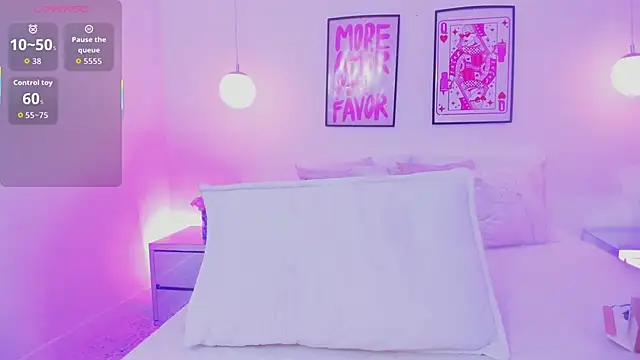 חדר צ'אט בשידור חי של caaty7