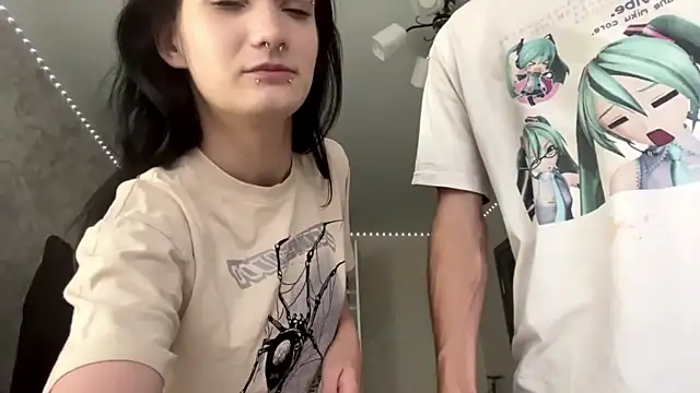 Seks show uživo modela altycouple na kameri