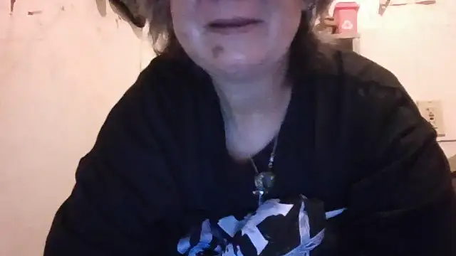 becky1111's Live Chat Room