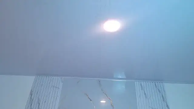 Sala de chat ao vivo de katiamoree