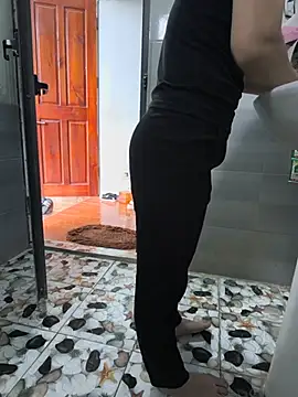 Sweet-Berryy Adlı Modelin Canlı Sohbet Odası