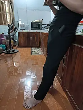 Sweet-Berryy Adlı Modelin Canlı Sohbet Odası
