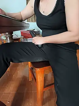 Chat soba uživo modela Sweet-Berryy