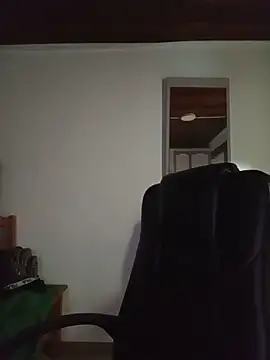 Nereya1 Adlı Modelin Canlı Sohbet Odası