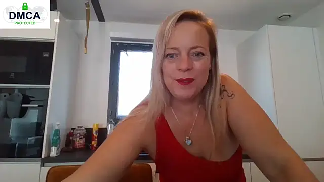 Pokój czatu na żywo – Miss-Chupagirly