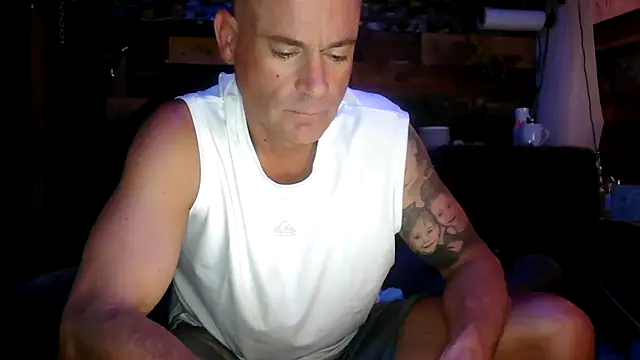 Živá chatovací místnost MISTERANDDEMI