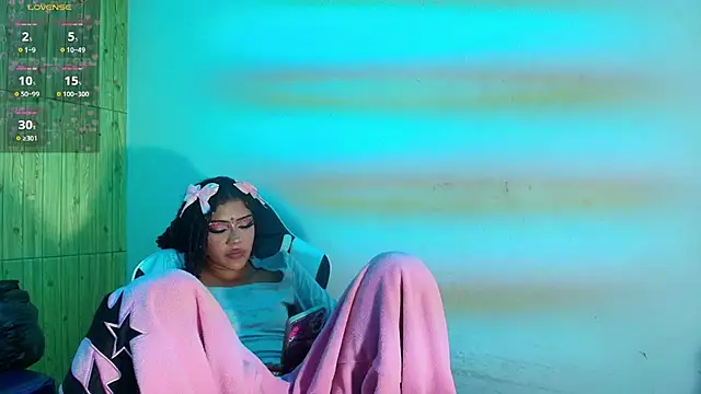 dolly_boobn Live chat-huone