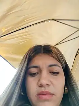 Ivy_enjoy's Live Chat Room