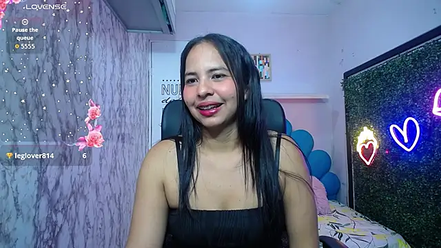 Sala de chat en directo de nicol_ross19