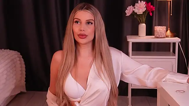 ClaireLust লাইভ চ্যাট রুম