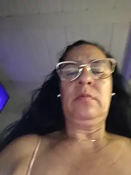 Sala de chat ao vivo de KiaraFoster