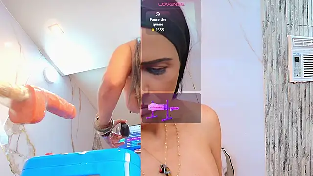 Isis_car0lina élő chatszobája