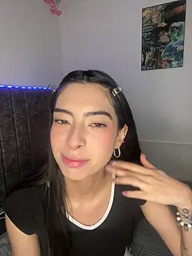 Živá chatovací místnost junorise23