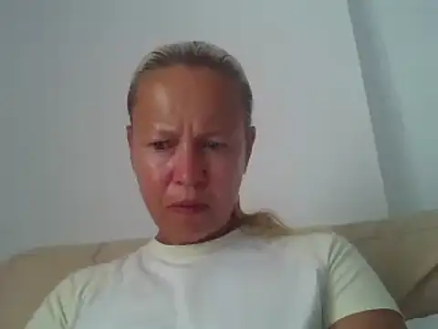 jennyblondeukのライブチャットルーム