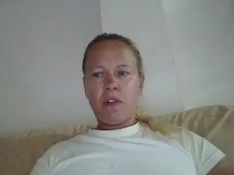 jennyblondeuk – live chatrum