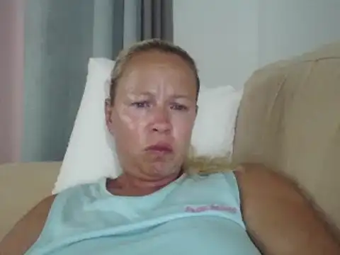 jennyblondeuk: онлайн-чат