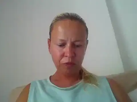 jennyblondeuk 실시간 채팅방