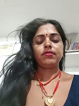 Mahima_rani34 Adlı Modelin Canlı Sohbet Odası