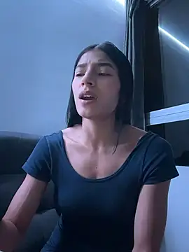 Ema_Rose_ Live Chatrum