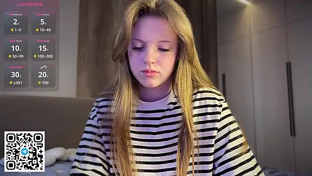 steffi_meoww Adlı Modelin Canlı Sohbet Odası