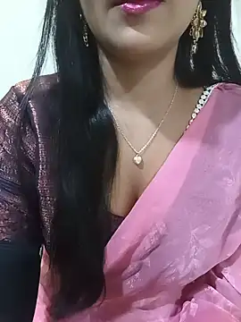 Deshi_bhabhi143 Adlı Modelin Canlı Sohbet Odası