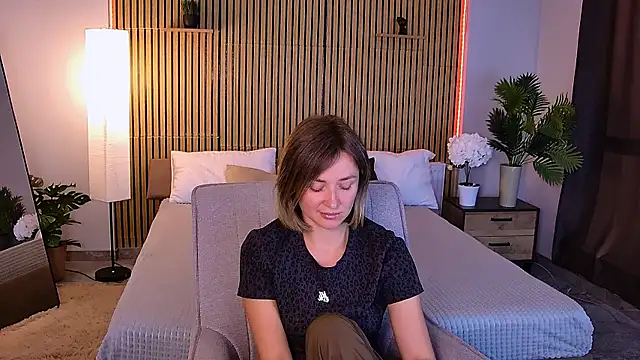 EmeraldGlow's Live Chat Room