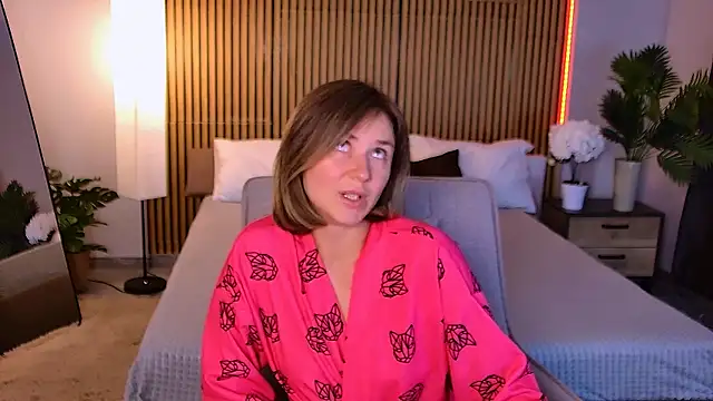 EmeraldGlow Cameră chat live