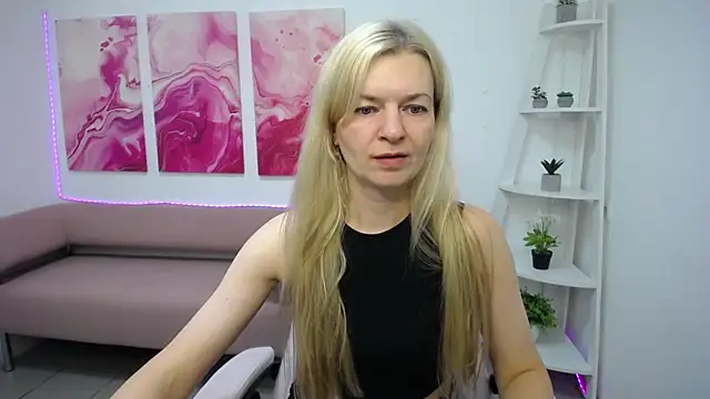 MelissaTyler Adlı Modelin Canlı Sohbet Odası